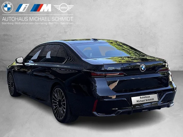 BMW 740