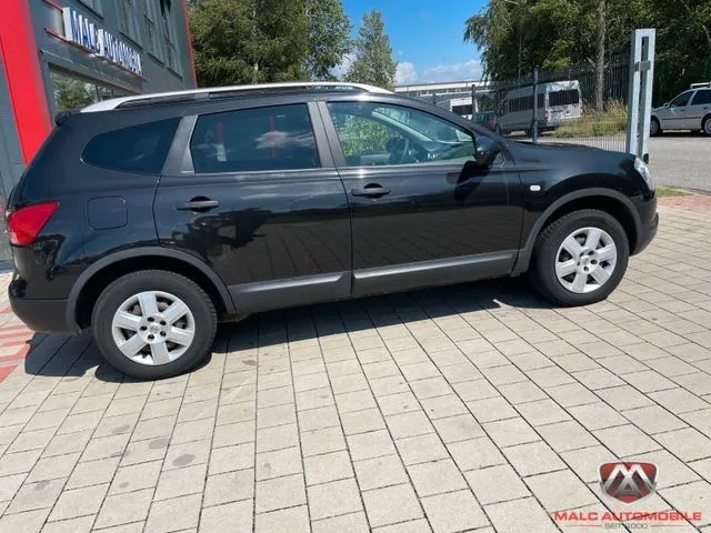 Nissan Qashqai+2