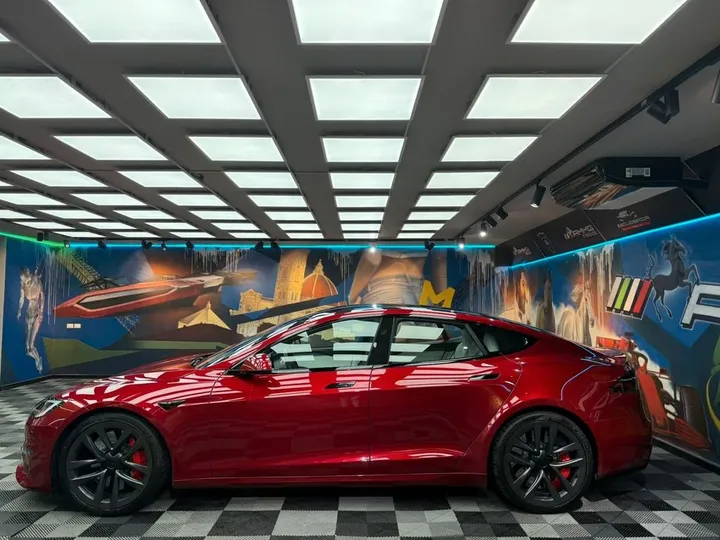 Tesla Model S