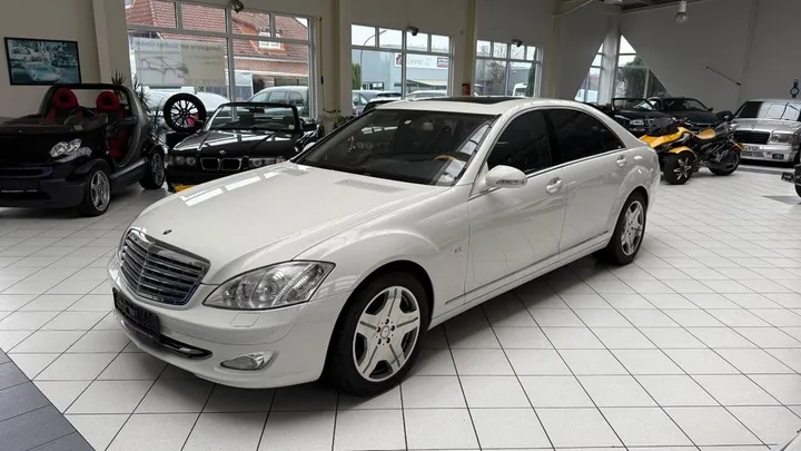 Mercedes-Benz S 600