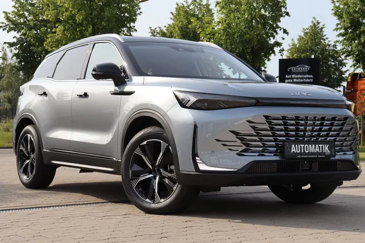 BAIC Beijing X75