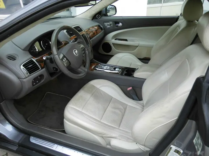 Jaguar XK