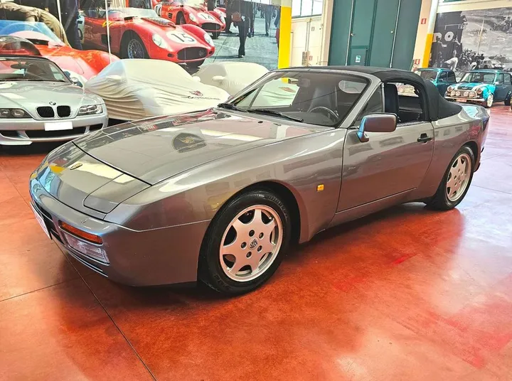 Porsche 924