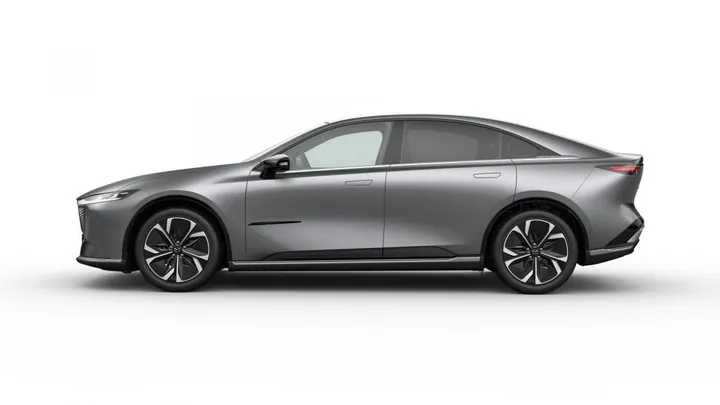 Mazda 6e