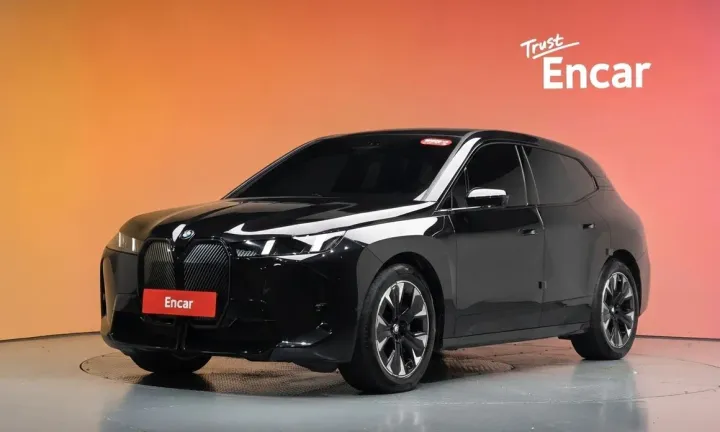 BMW iX