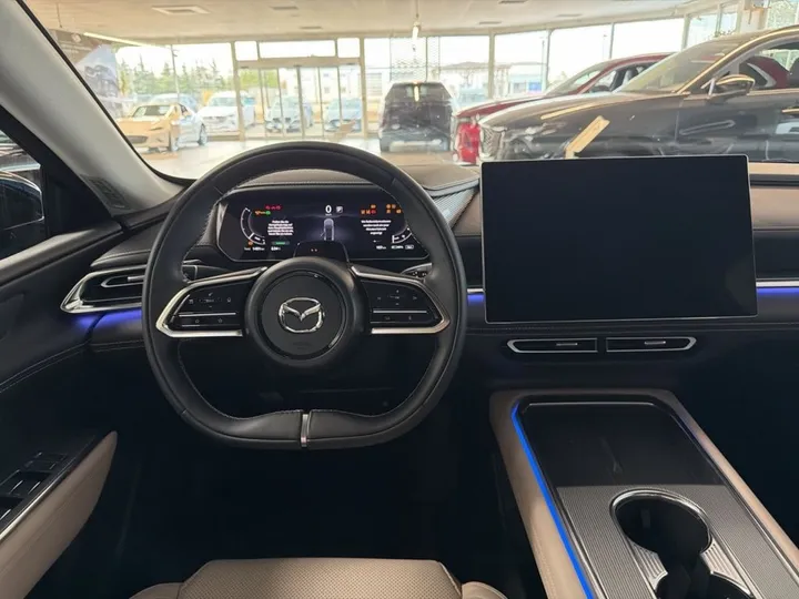 Mazda 6e