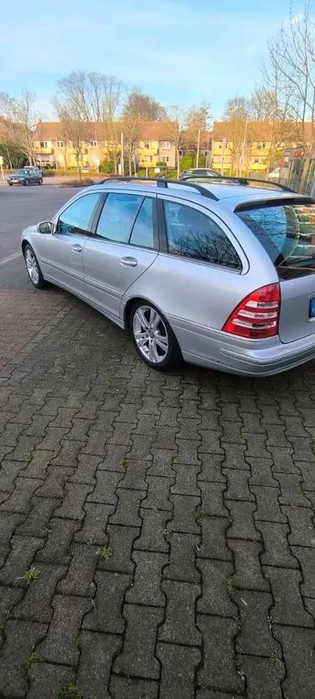 Mercedes-Benz C 200