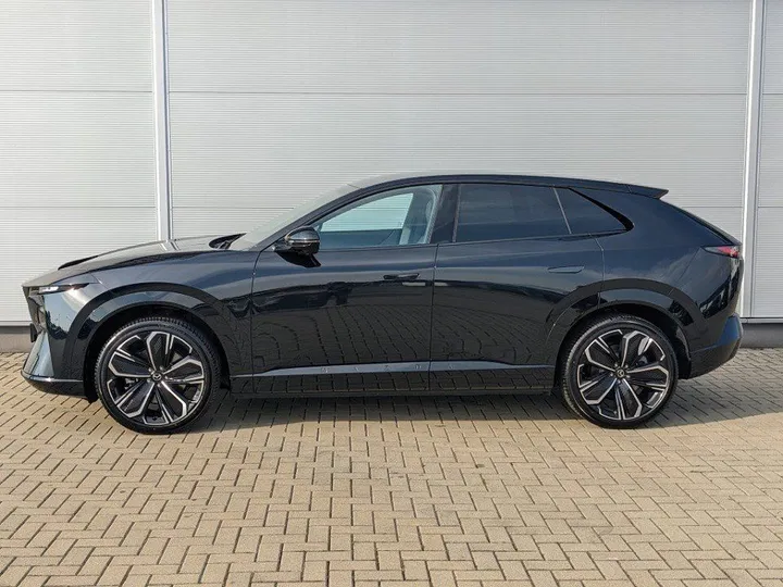 Mazda CX-6e