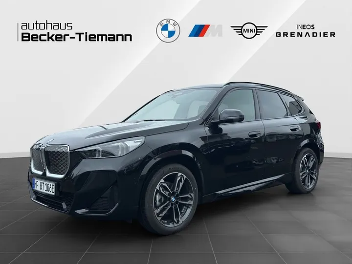 BMW iX1