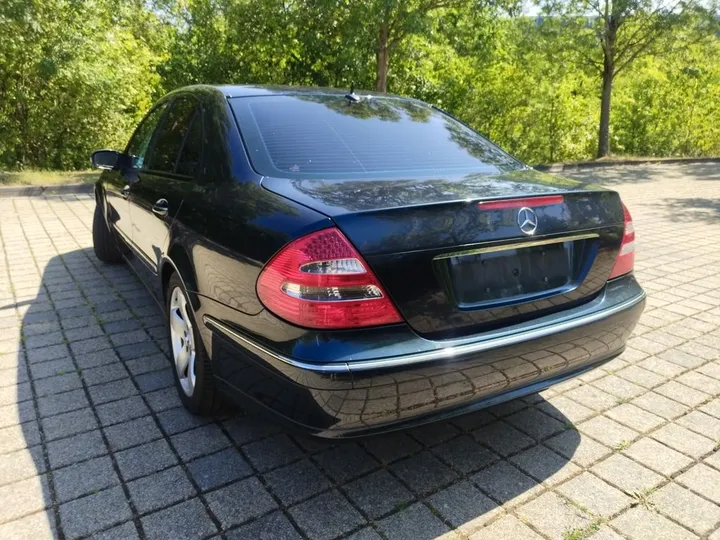 Mercedes-Benz E 270
