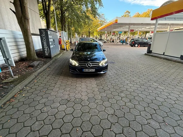 Mercedes-Benz 300