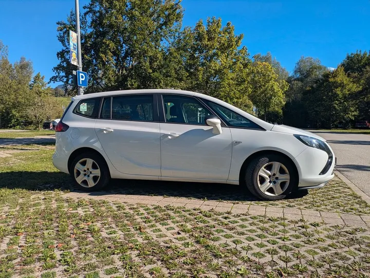 Opel Zafira Tourer