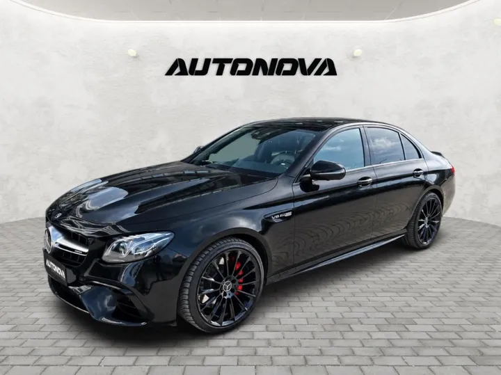 Mercedes-Benz E 63 AMG