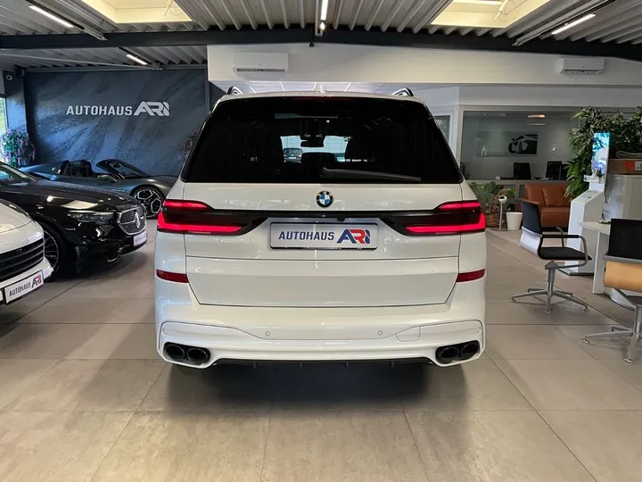 ALPINA XB7