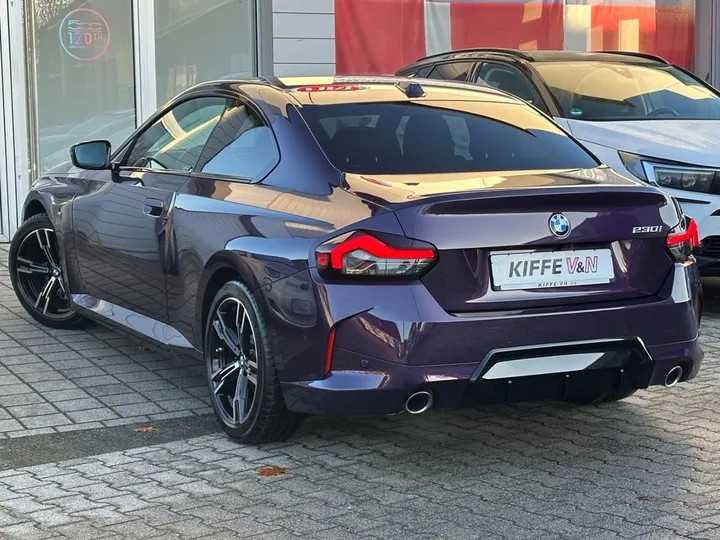 BMW 230