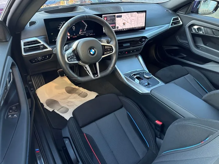 BMW 230