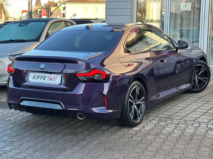 BMW 230