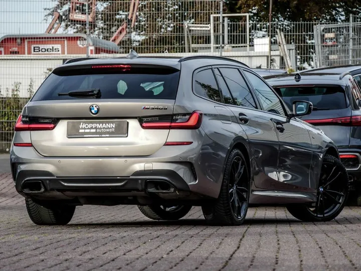 BMW 340