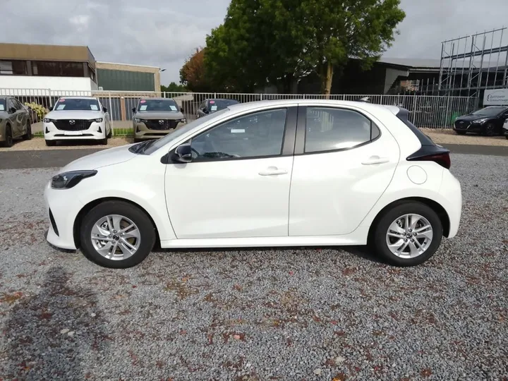 Mazda 2 Hybrid