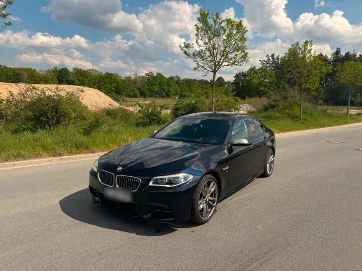 BMW M550