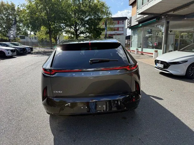 Mazda CX-6e