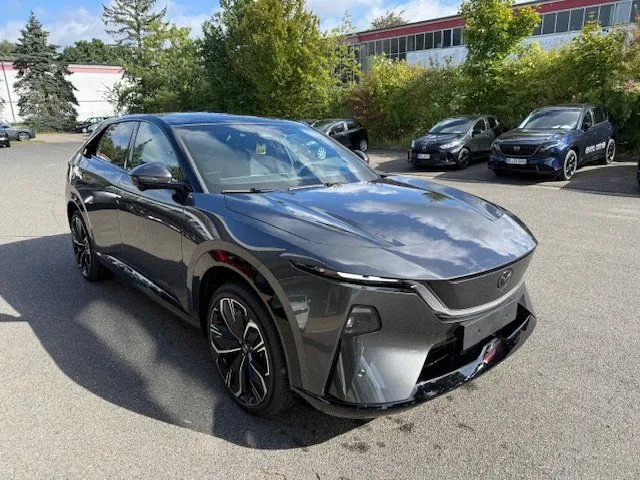 Mazda CX-6e