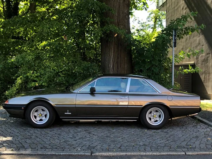 Ferrari 400
