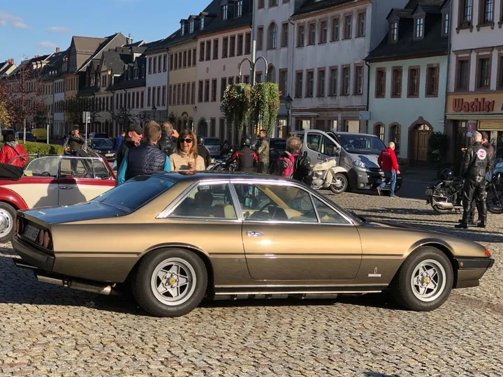 Ferrari 400