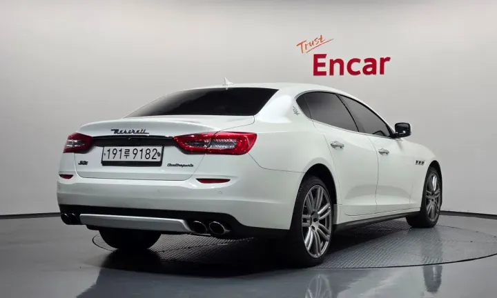 Maserati Quattroporte