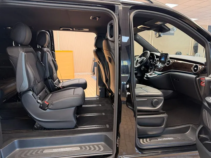 Mercedes-Benz V 250