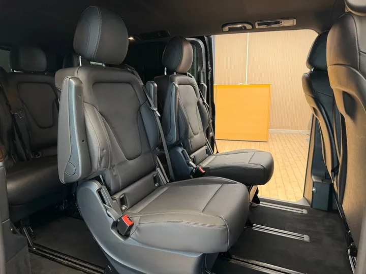 Mercedes-Benz V 250