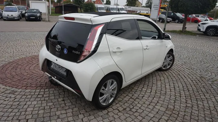 Toyota Aygo (X)