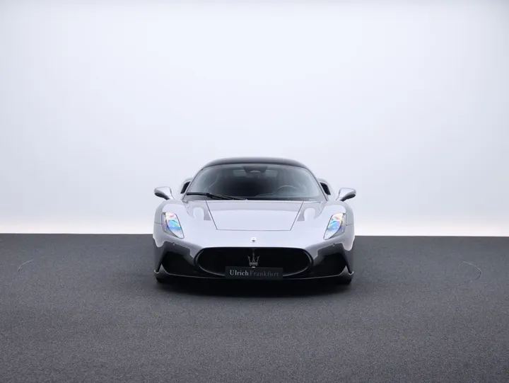 Maserati MC20