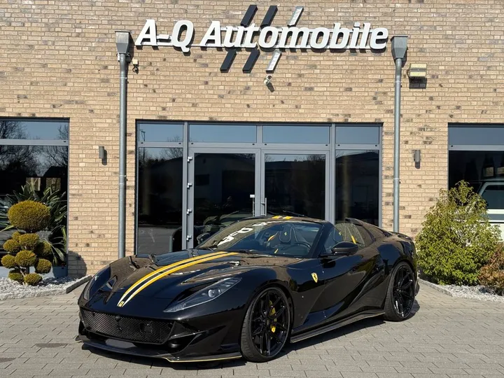 Ferrari 812