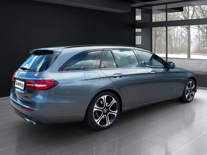 Mercedes-Benz E 350