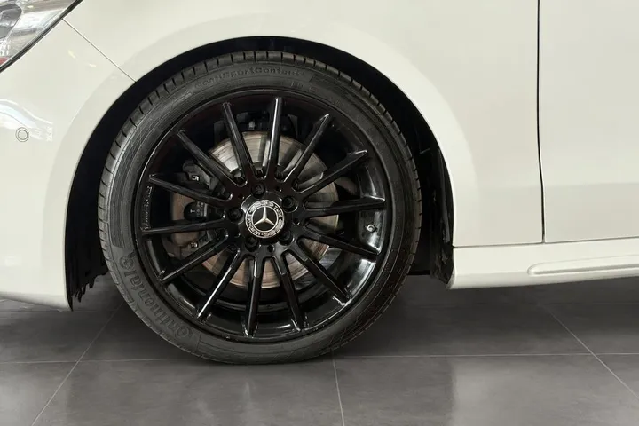 Mercedes-Benz CLA 250
