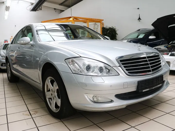 Mercedes-Benz S 320