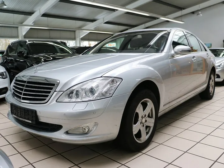 Mercedes-Benz S 320