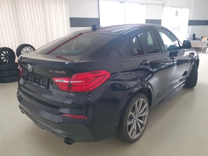 BMW X4 M40