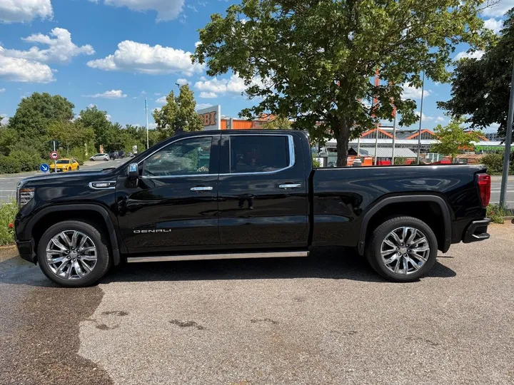 GMC Sierra