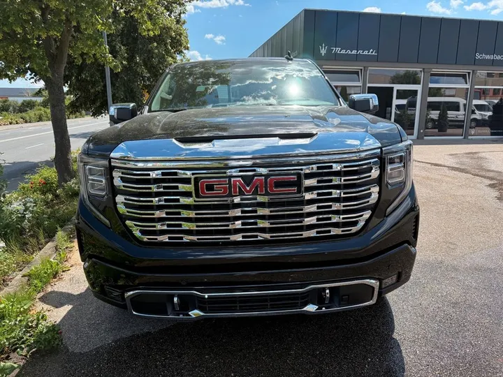 GMC Sierra