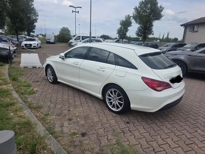 Mercedes-Benz CLA 200