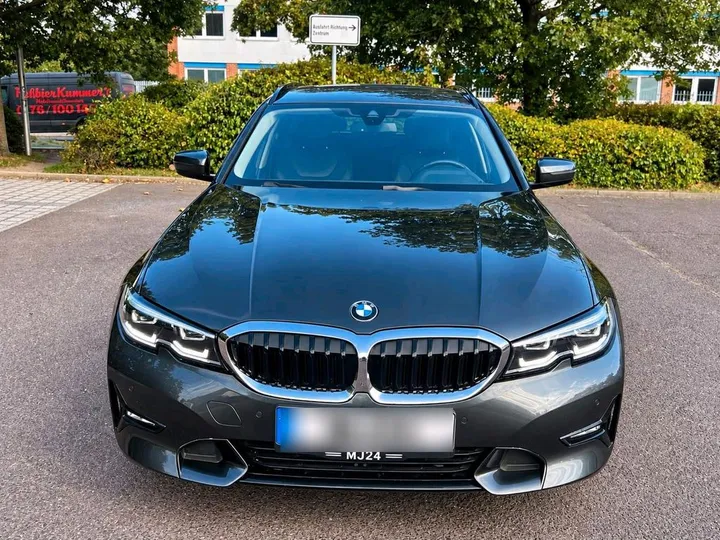 BMW 320
