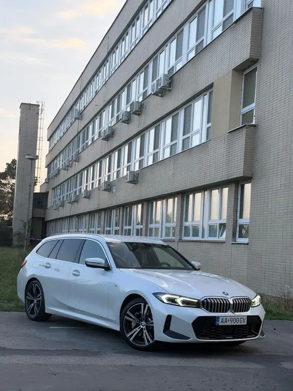 BMW 330