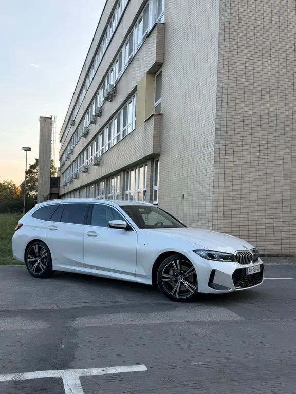 BMW 330