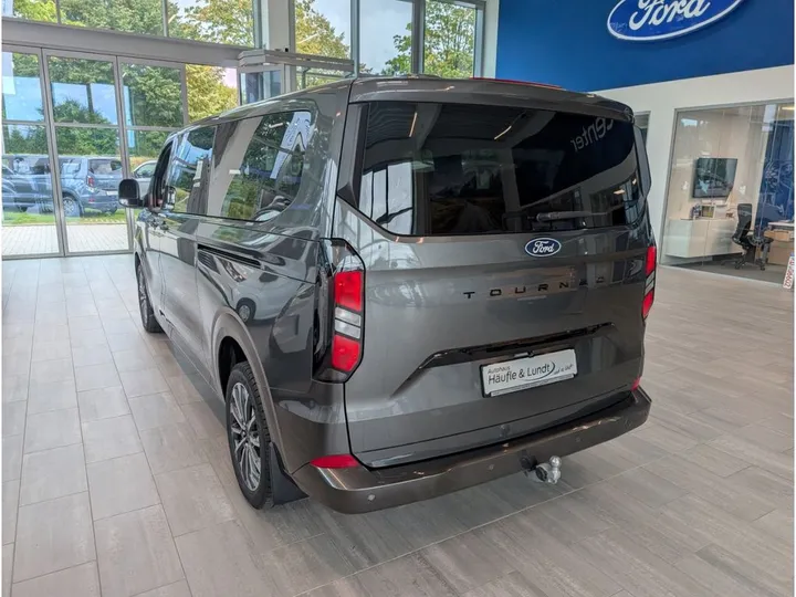 Ford Tourneo Custom