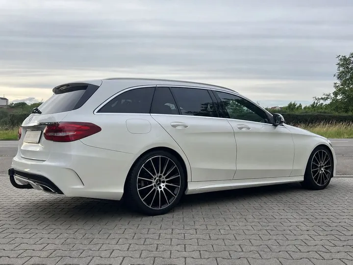 Mercedes-Benz C 200