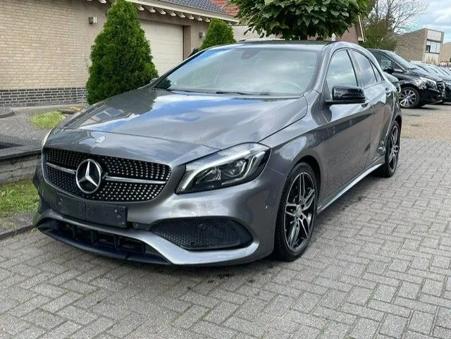 Mercedes-Benz A 180
