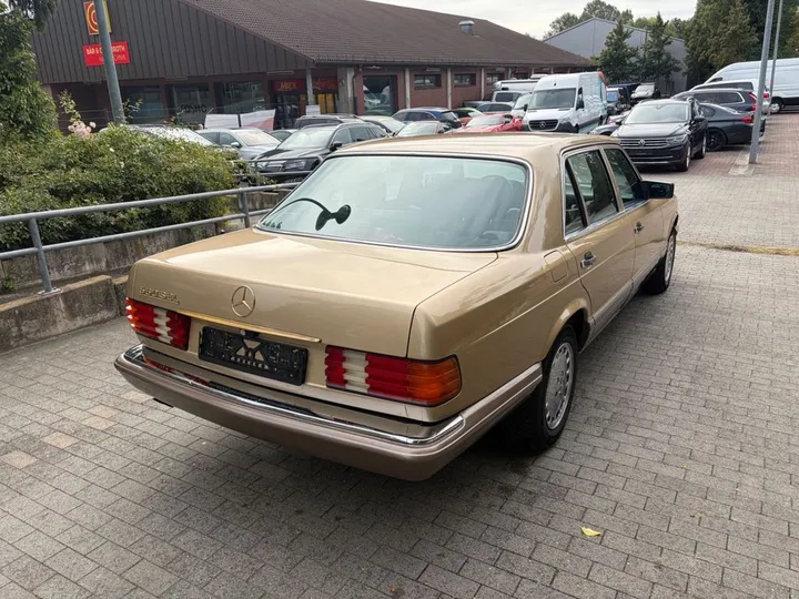 Mercedes-Benz 560