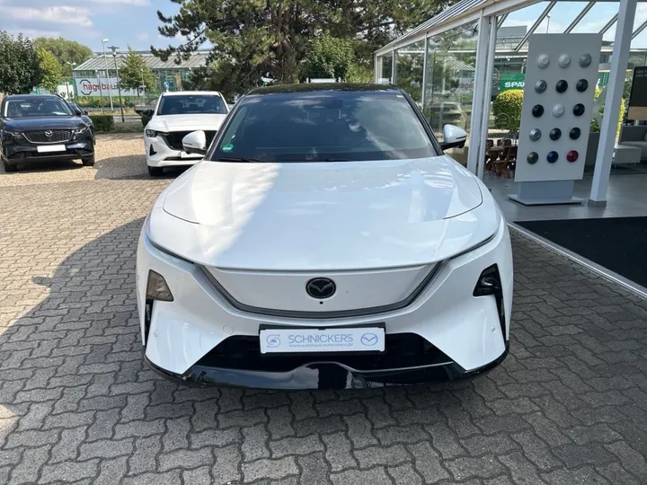 Mazda CX-6e